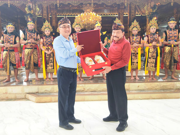 Shi Zhongjun bertukar pandangan dengan Indonesia tentang pendidikan, budaya dan kerjasama remaja