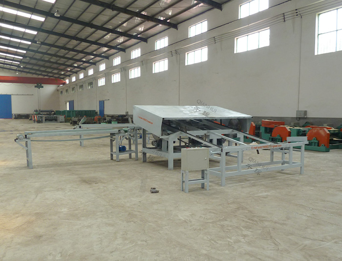 Gergaji Pemotongan Log Garis Berputar